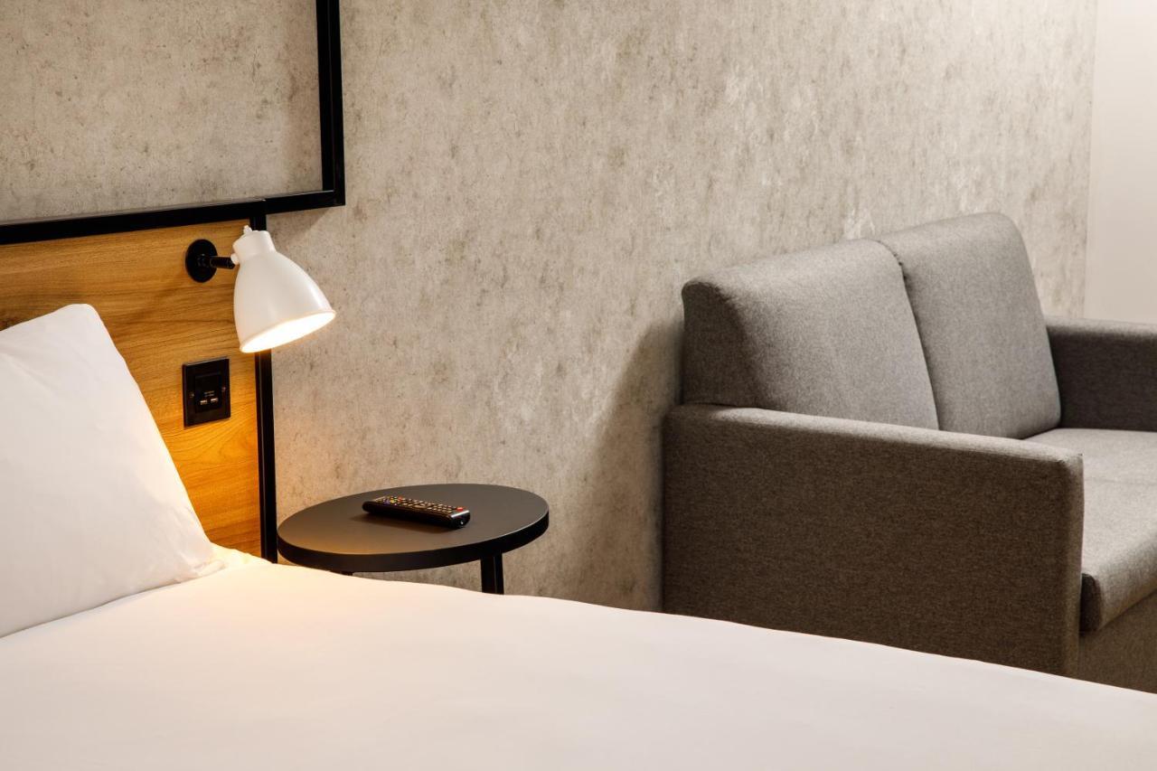 Ibis London Heathrow Terminal 5 Ξενοδοχείο Χίλινγκτον Εξωτερικό φωτογραφία