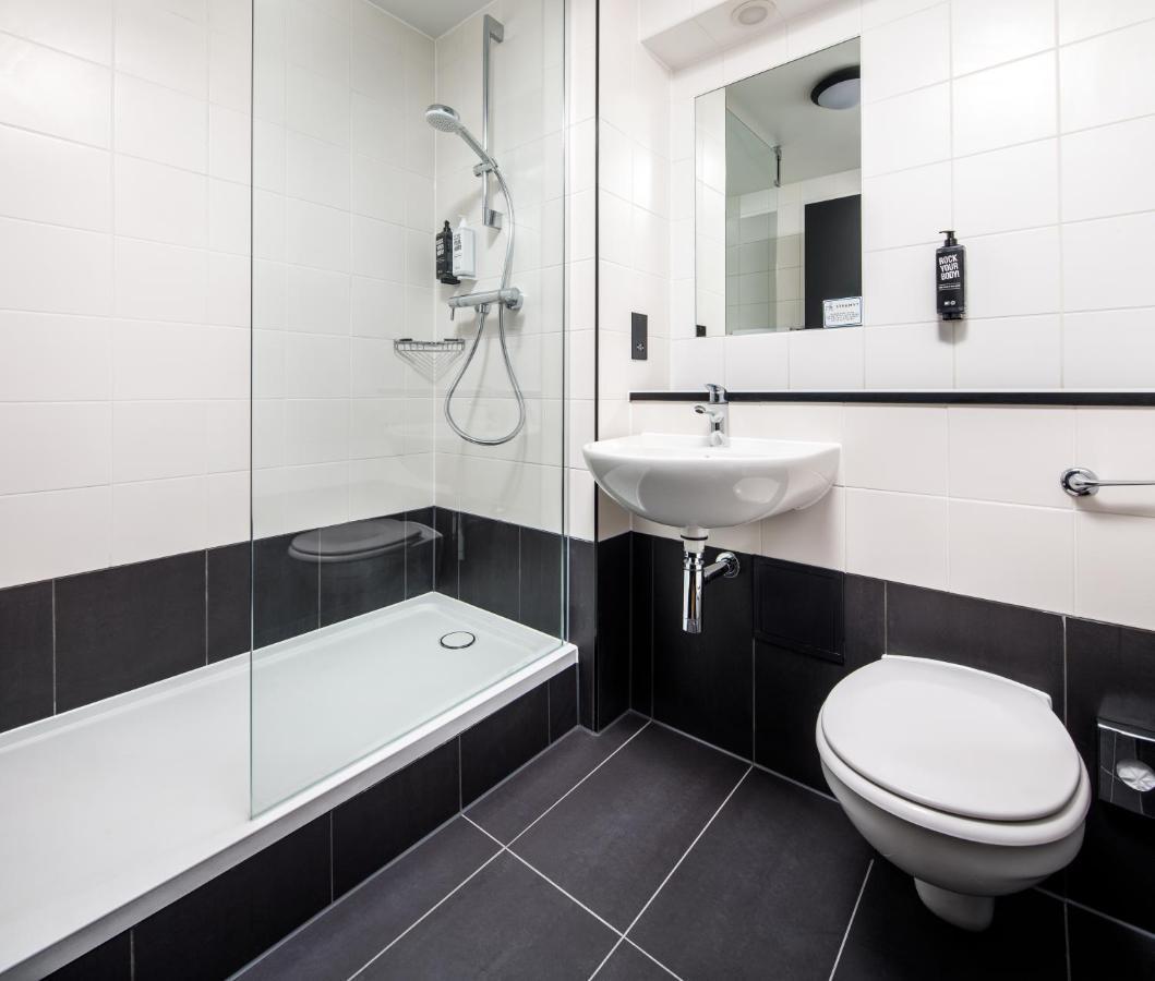 Ibis London Heathrow Terminal 5 Ξενοδοχείο Χίλινγκτον Εξωτερικό φωτογραφία