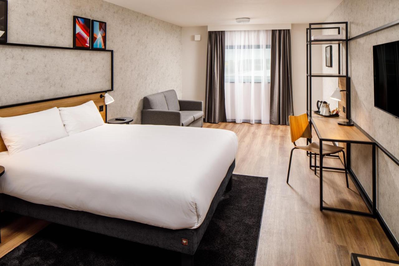 Ibis London Heathrow Terminal 5 Ξενοδοχείο Χίλινγκτον Εξωτερικό φωτογραφία