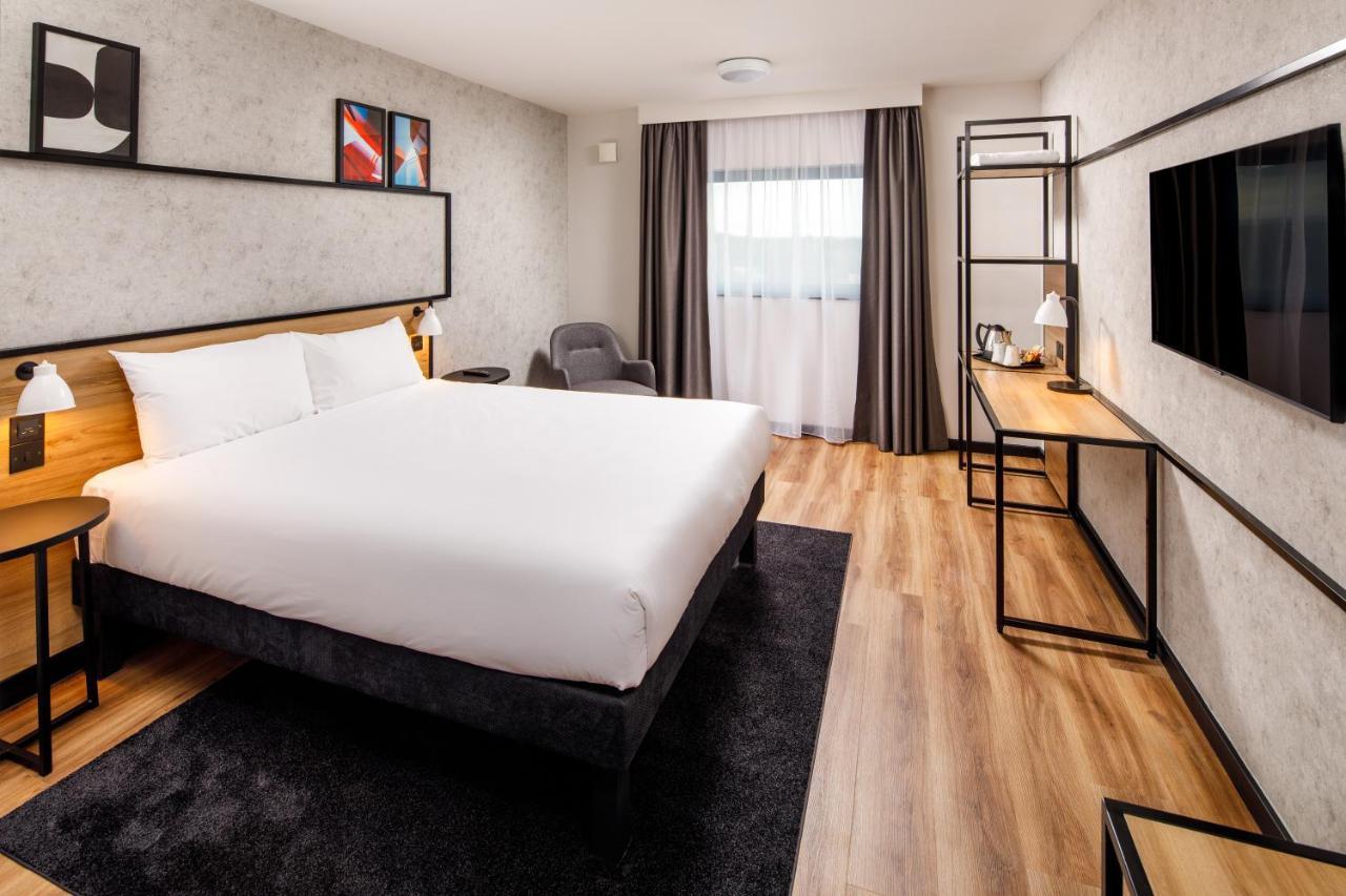 Ibis London Heathrow Terminal 5 Ξενοδοχείο Χίλινγκτον Εξωτερικό φωτογραφία