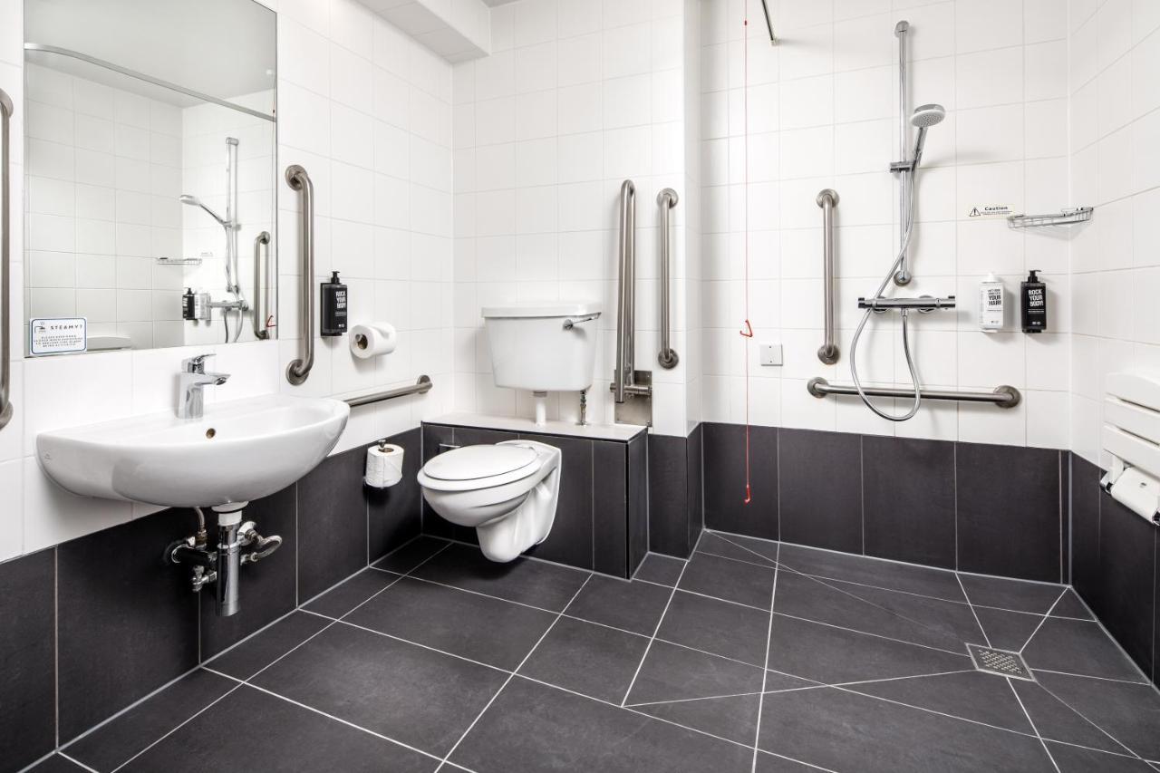Ibis London Heathrow Terminal 5 Ξενοδοχείο Χίλινγκτον Εξωτερικό φωτογραφία