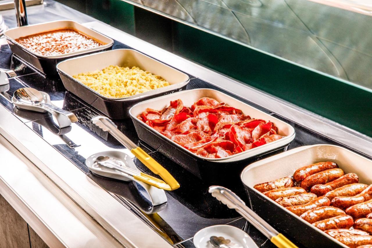 Ibis London Heathrow Terminal 5 Ξενοδοχείο Χίλινγκτον Εξωτερικό φωτογραφία